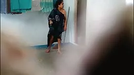 Universal da đen tro ...