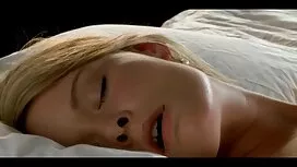 Hai cô chia sẻ một n ...