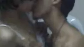 Bị mắc kẹt bằng clip ...
