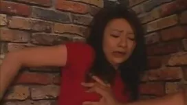 Nắm tay Tuôn ra gái  ...