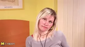 Đàn ông tính điền và ...