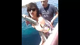 Ngạc nhiên xâm lược  ...