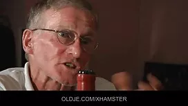 Cặp vợ chồng trẻ, tó ...