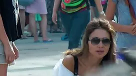 & Leah có một số cli ...